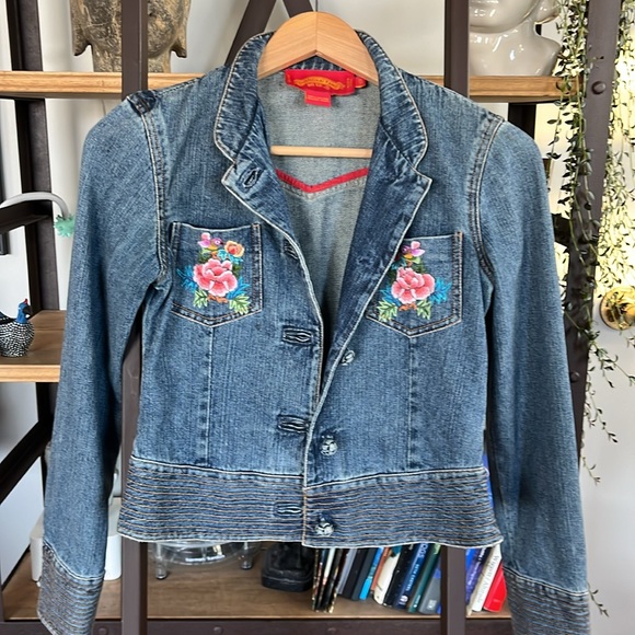 SHANGHAI TANG Embroidered Denim Jacket US2 fits as XS - Picture 2 of 9